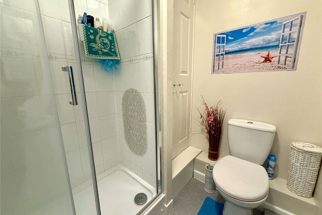 56, Alexandra Court, East Riding of Yorkshire photo 4
