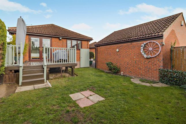 15, Windsor Close, Doncaster photo 3
