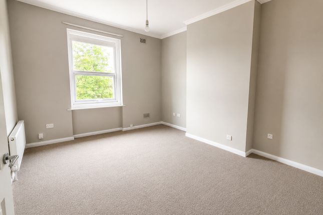 Flat C, 6, West Parade, Lincolnshire photo 4