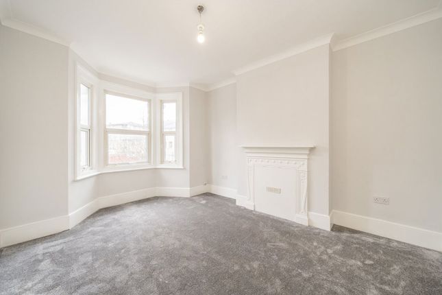 145A, Hillside, London photo 2
