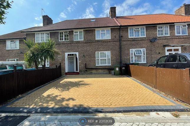 Terraced house to rent in Downham Way, Bromley