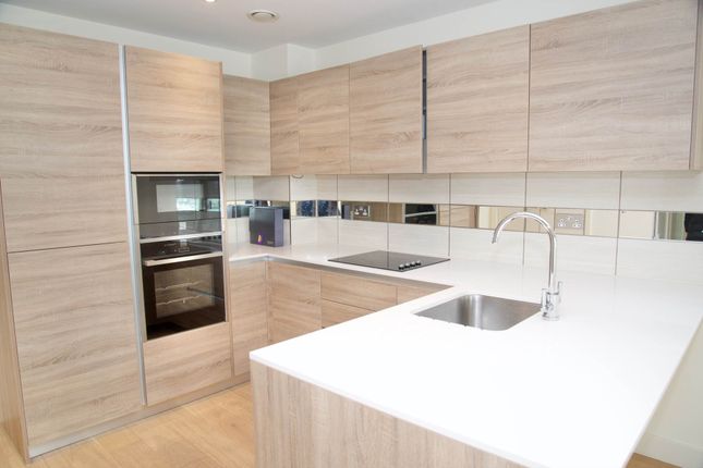 Flat for sale in The Hampton Apartments, Royal Arsenal Riverside