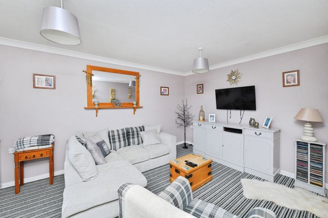 17, Woodland Drive, Plymouth photo 3