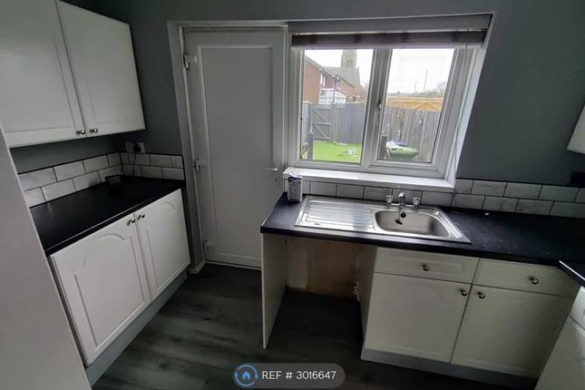 Clementina Close, Sunderland photo 3