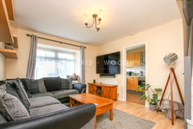 99, Gilberd Road, Essex photo 3