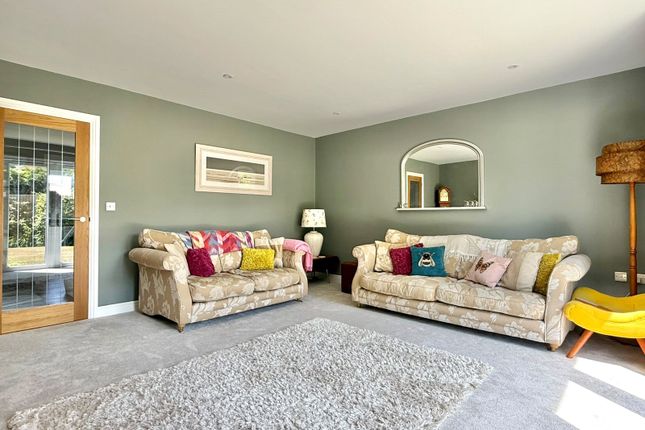 4, Lymefields, Lymington photo 4