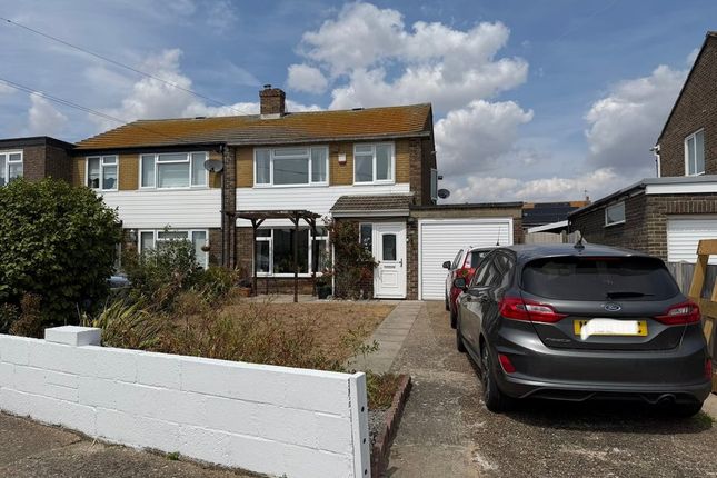 12, Prior Road, Greatstone photo 2