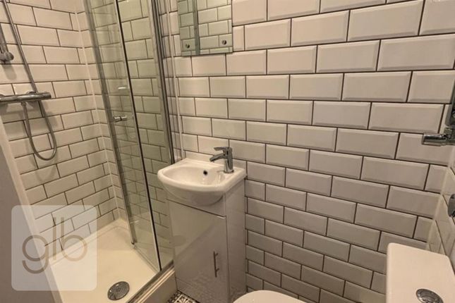 Room 5 41, St Georges Road, Coventry photo 3