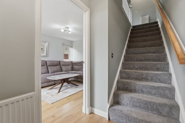 8, Kenley Place, Renfrew photo 3