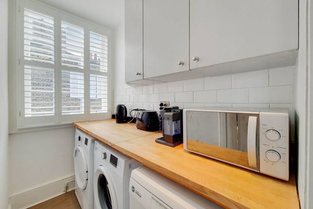 Flat to rent in The Mount, Hampstead, London