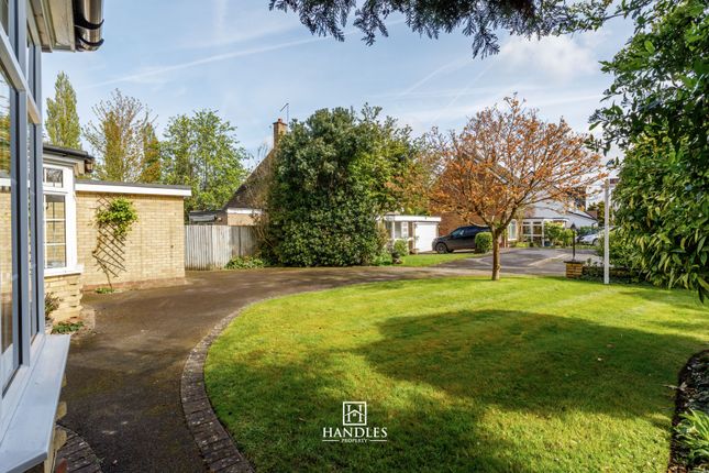 Detached house for sale in The Fairways, Leamington Spa