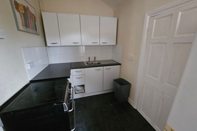 Studio to rent in Hendford Hill, Yeovil
