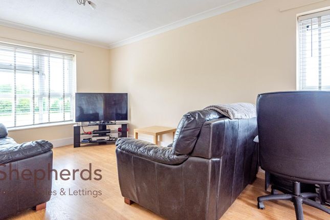20, Harrington Court, Hertford Heath photo 3