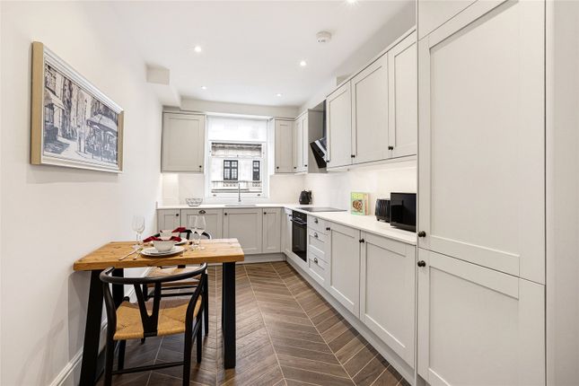 Flat 4, 50, Harley Street, London photo 4
