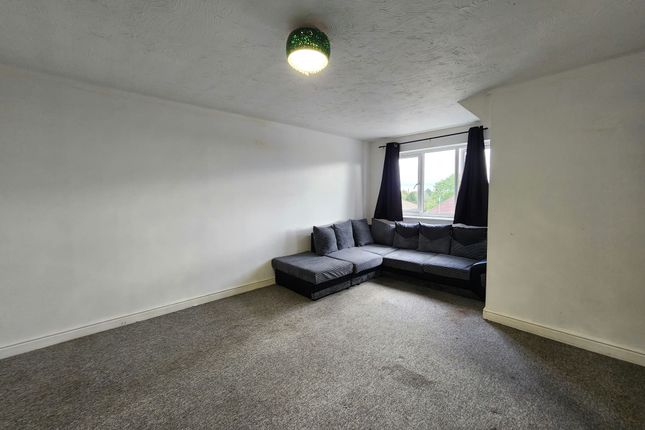 Richens Close, Hounslow photo 2