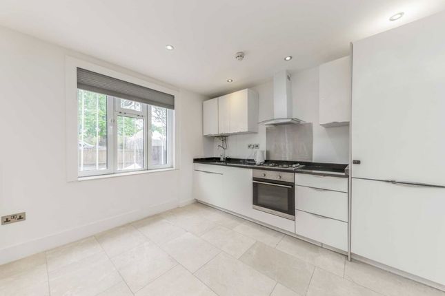 Flat 9, 1, Bridport Terrace, London photo 3