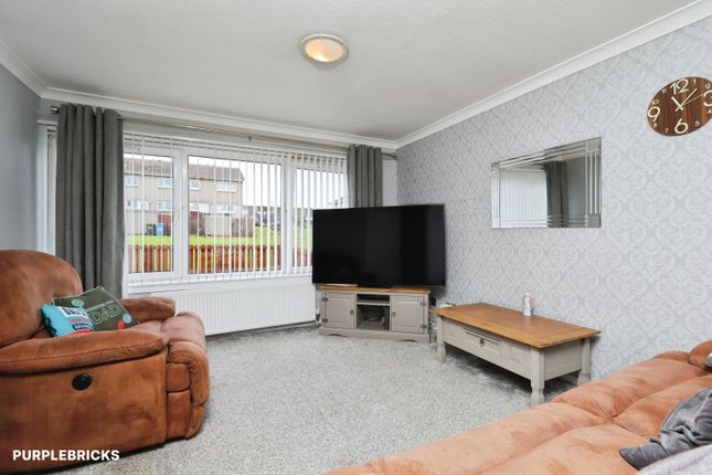21, Auchintibber Court, Glasgow photo 3