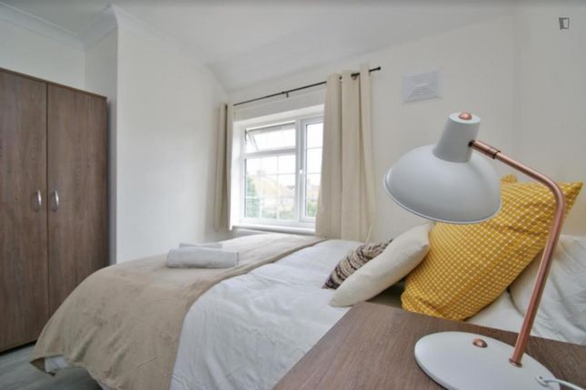 Thumbnail Room to rent in Long Drive, London