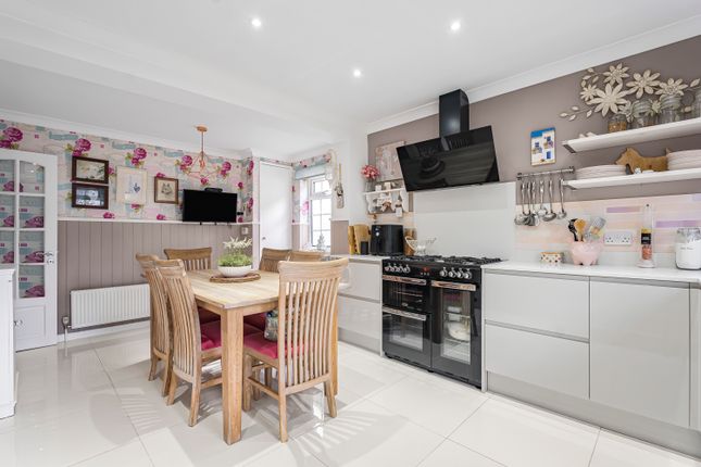 26, Great North Road, Welwyn Garden City photo 4