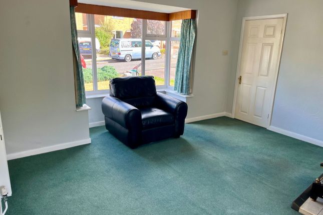 16, Wreake Drive, Leicester photo 4