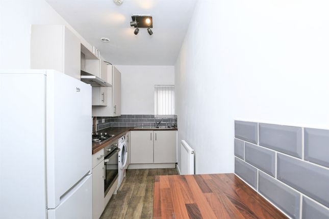 Flat 2, Causeway Centre, High Causeway, Peterborough photo 2
