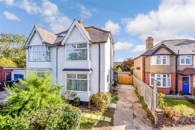 2-bed semi-detached on Cromwell Road, Whitstable, £270,000