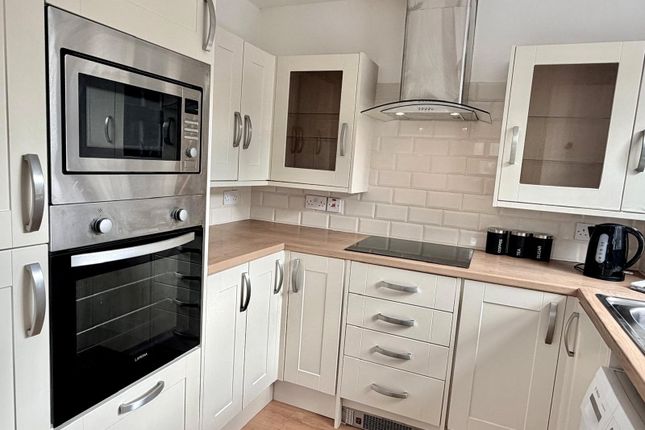 30, Hilderstone Close, Derby photo 3