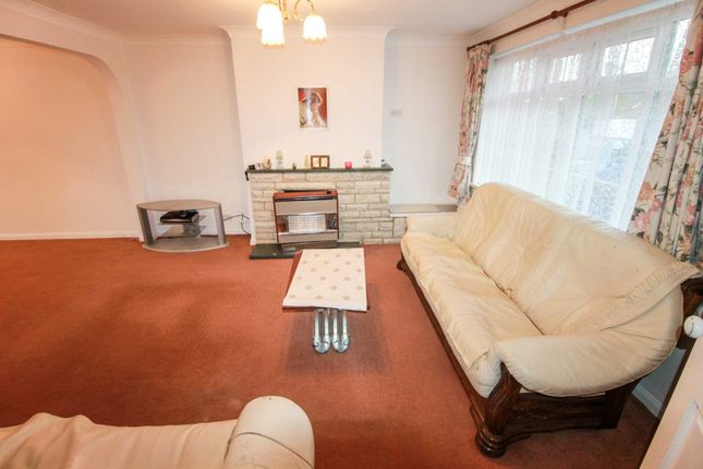 18, Hasketon Drive, Luton photo 3