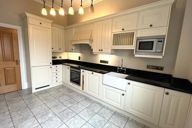 Flat 1, Newborough House, 3, Queen Mother Square, Dorchester photo 4