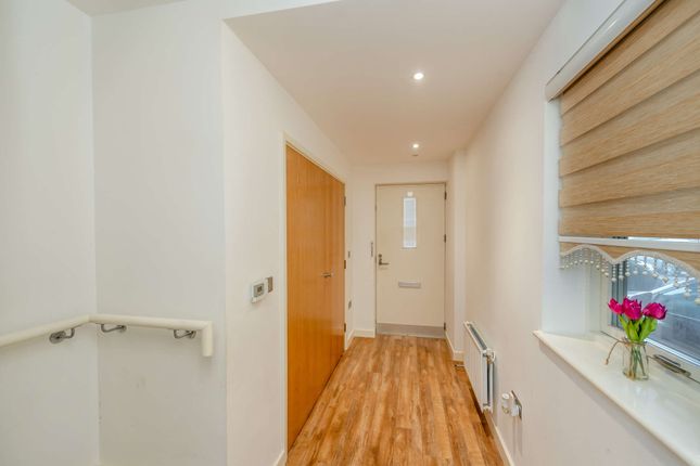 Flat for sale in Ruby Mews, London