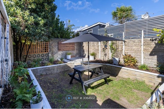 Wilson Avenue, Brighton photo 4