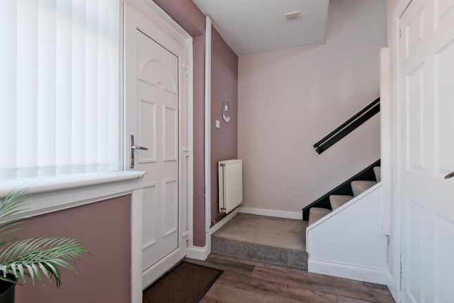 12, Traquair Avenue, Wishaw photo 2