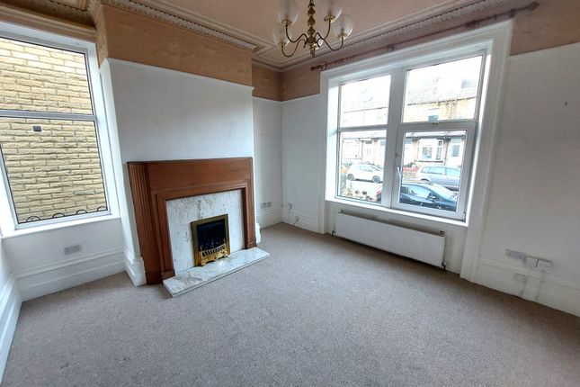 56, Lister Avenue, Bradford photo 2