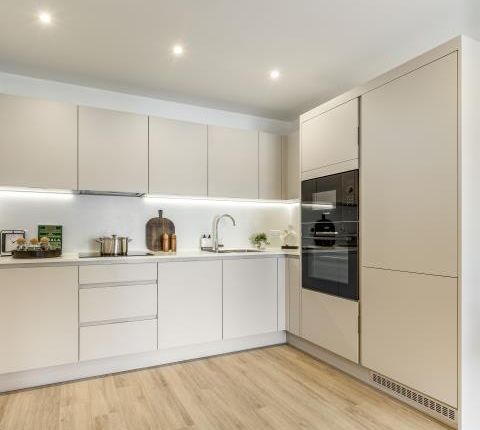 2 Orion House, Ermine Way, Maidenhead photo 5