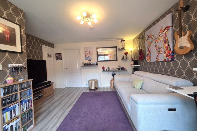 13, Thornhill Drive, Elgin photo 3
