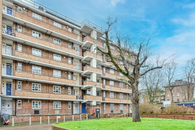 Flat for sale in Portland Rise, Finsbury Park, London