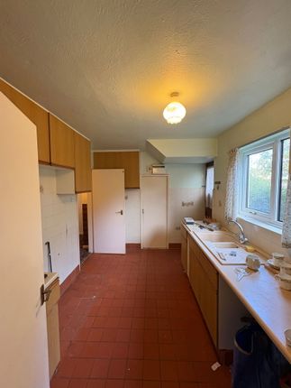 12, Pool Close, Telford photo 4