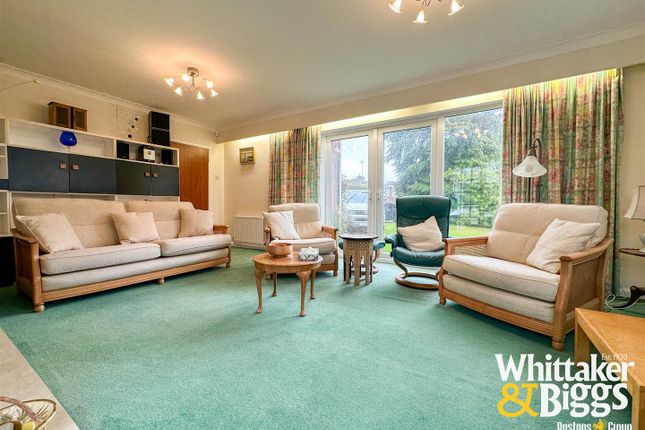 Dromquinna, Birchall Close, Leek photo 2