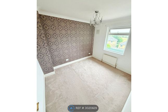 Shirley Avenue, Wyke, Bradford photo 5