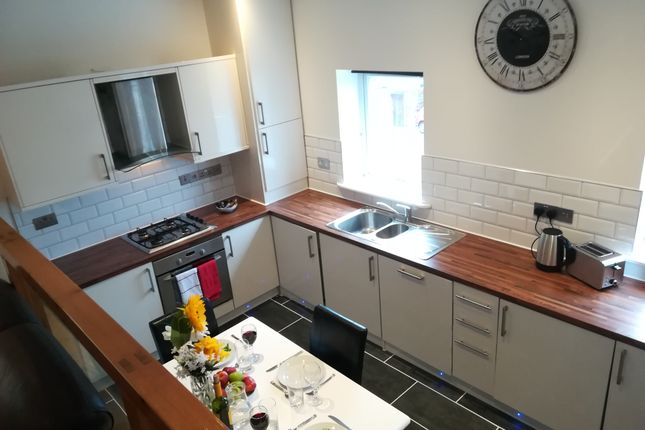 9 sketty flat 2, Sketty Road, Swansea photo 2