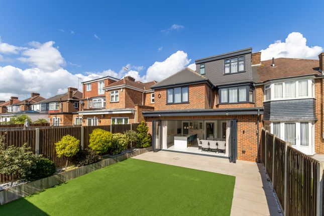 95, Wemborough Road, Stanmore photo 4
