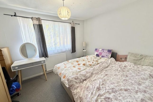 46, Budworth Walk, Wilmslow photo 4