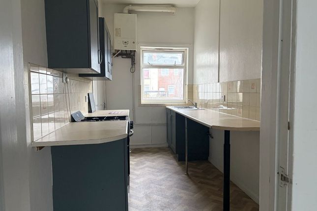 24 Cambridge Street, Castleford photo 3