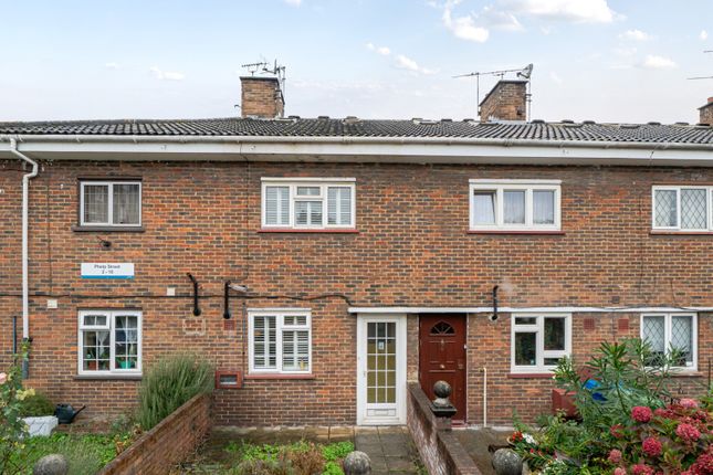 2-bed house on Phelp Street, London, £550,000