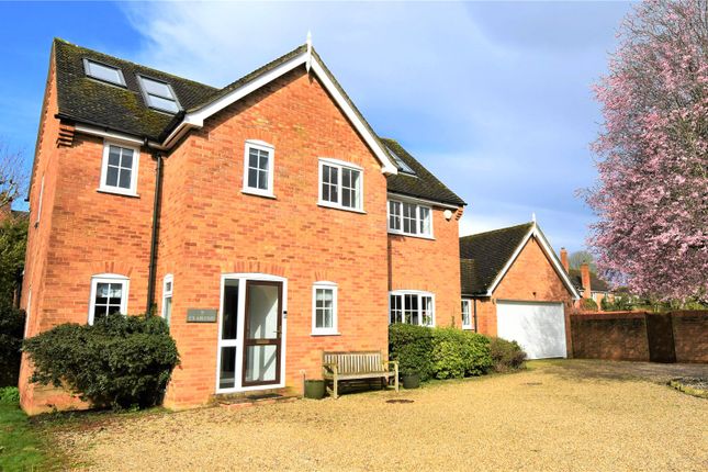 Thumbnail Detached house for sale in Heathfields, Chieveley, Newbury, Berkshire