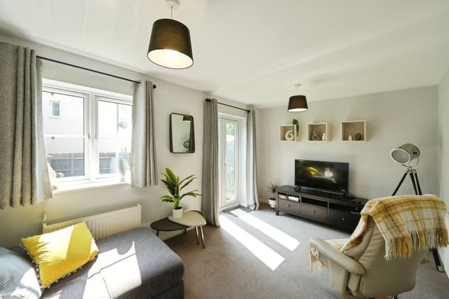 64, Bristol photo 3