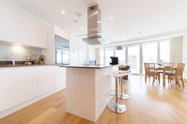Apartment 1301, Arena Tower, Canary Wharf photo 4