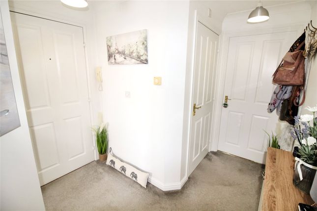 Flat for sale in Connelly Close, Swindon, Wiltshire