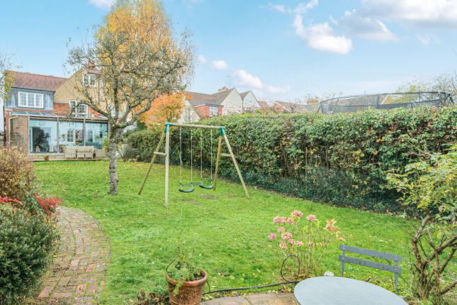 40, Ridgway Road, Farnham photo 4