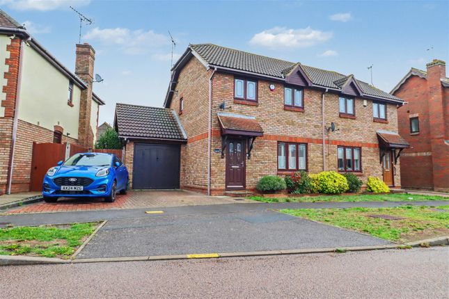 3-bed semi-detached on Holme Walk, Wickford, £425,000